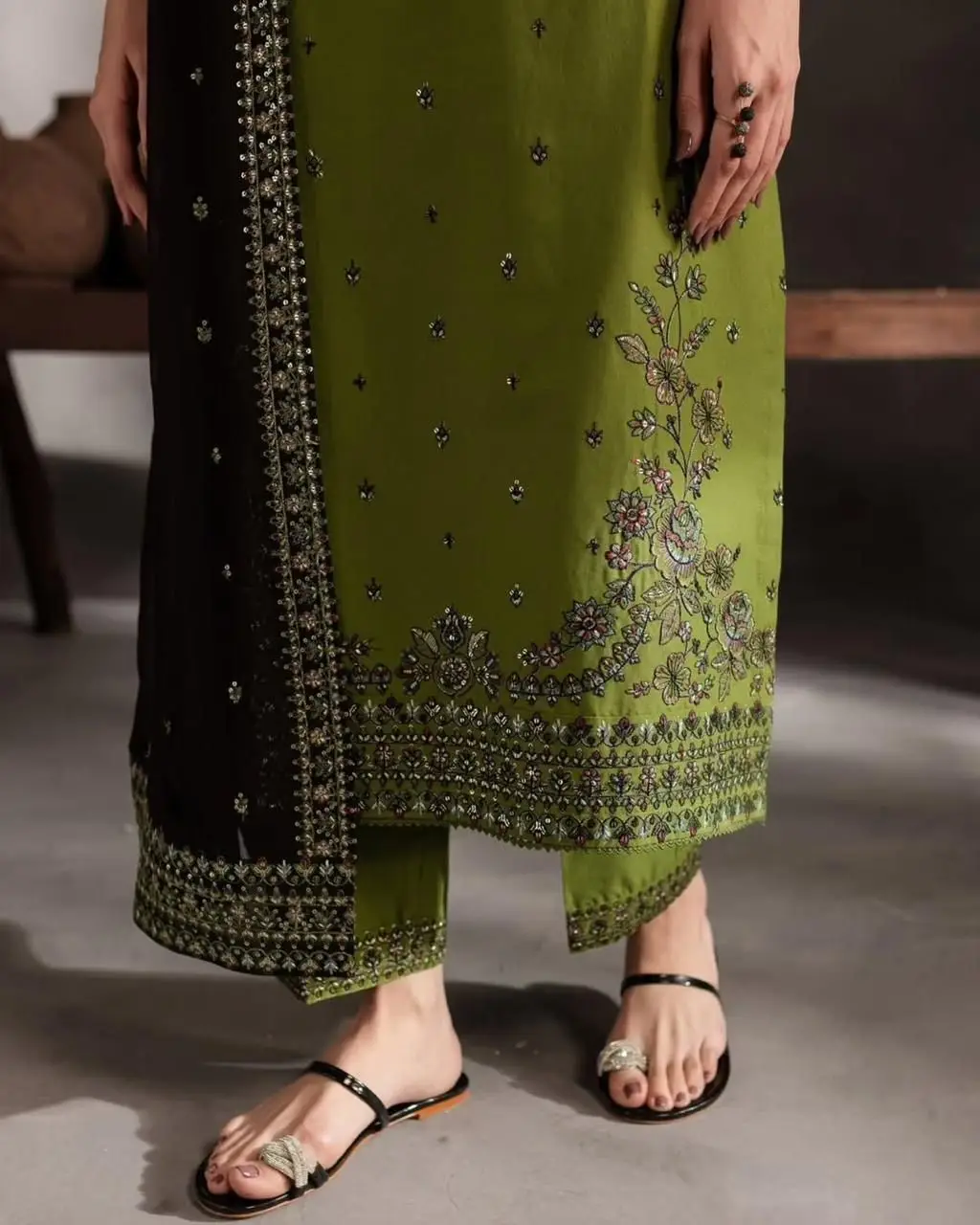 3 Pcs Women's Unstitched Embroidered Suit(HB)
