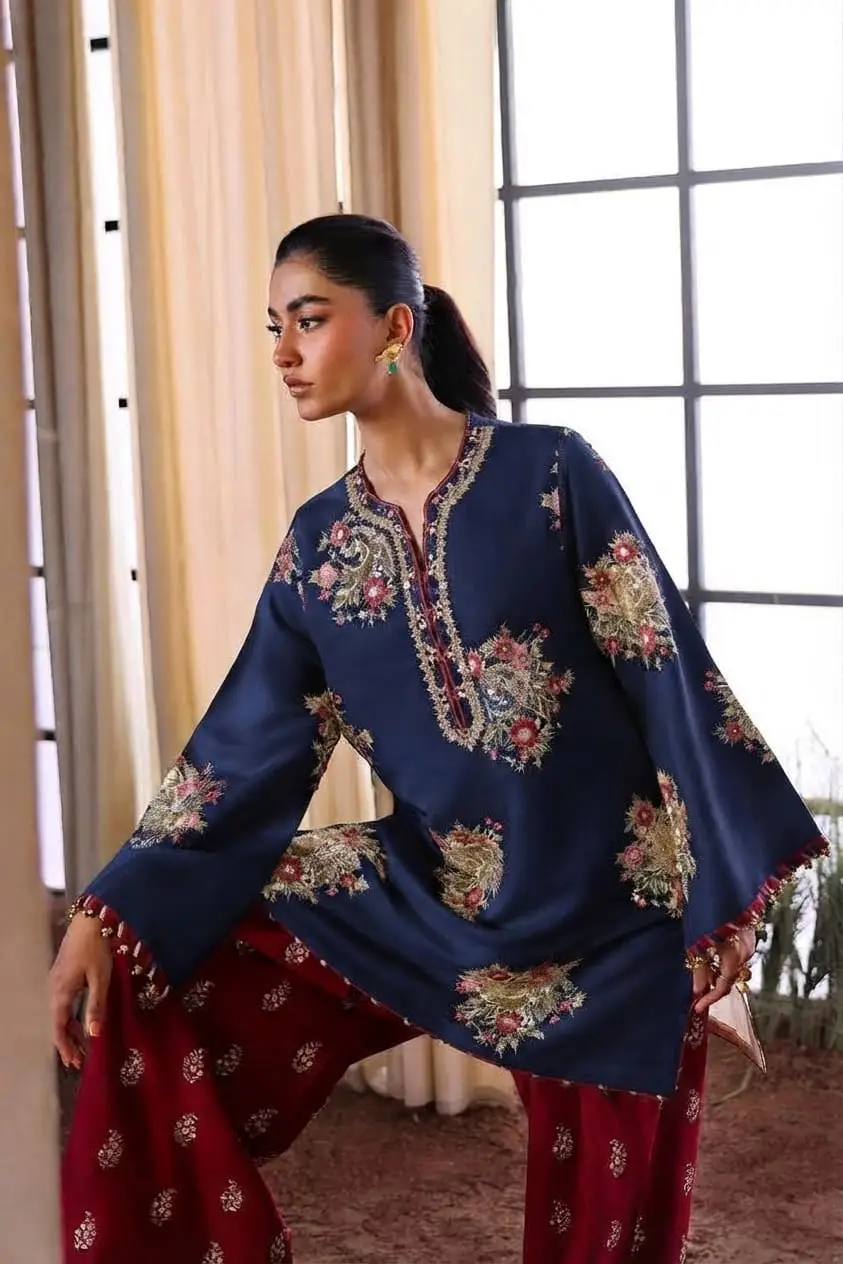 2 Pcs Women's Unstitched Embroidered Suit