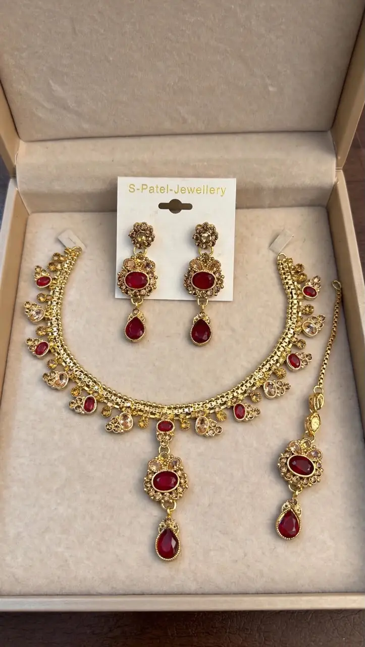 Fancy Gold Plated Zircon Necklace Set