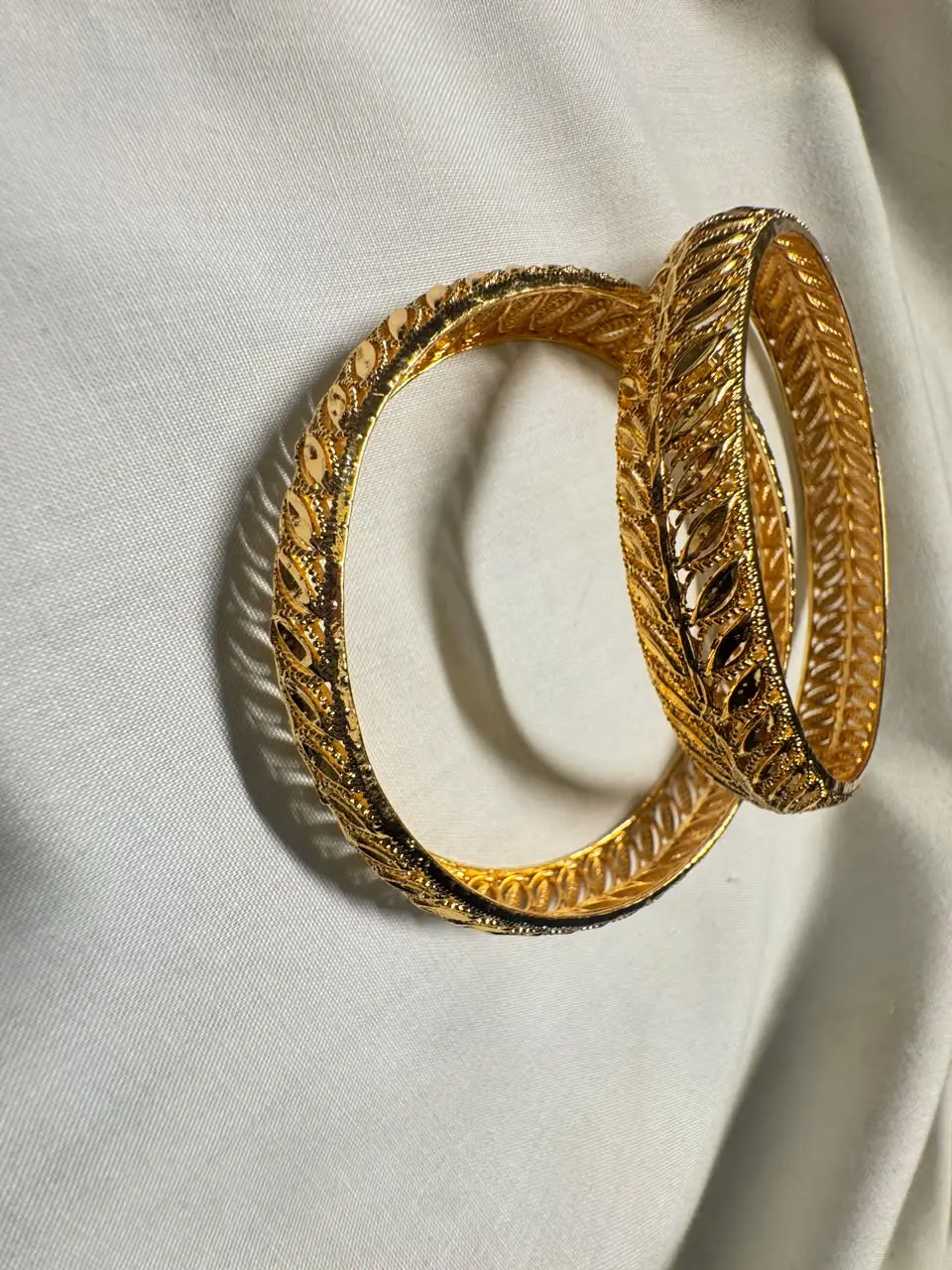 2 Pcs Antique Design 1 Carat Gold Plated  Kara Bangle