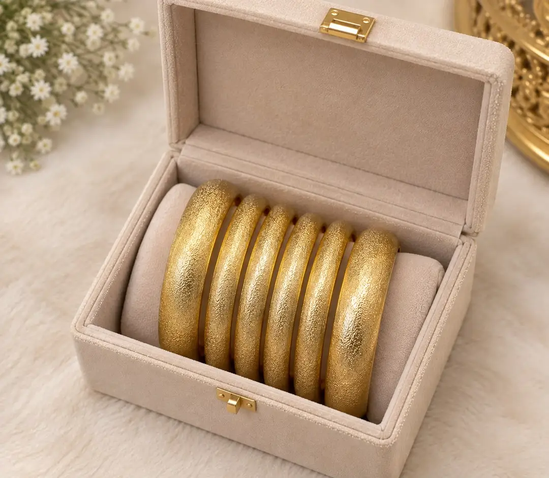 6 Pcs Modern Design Gold Plated Crystal Plain Bangle