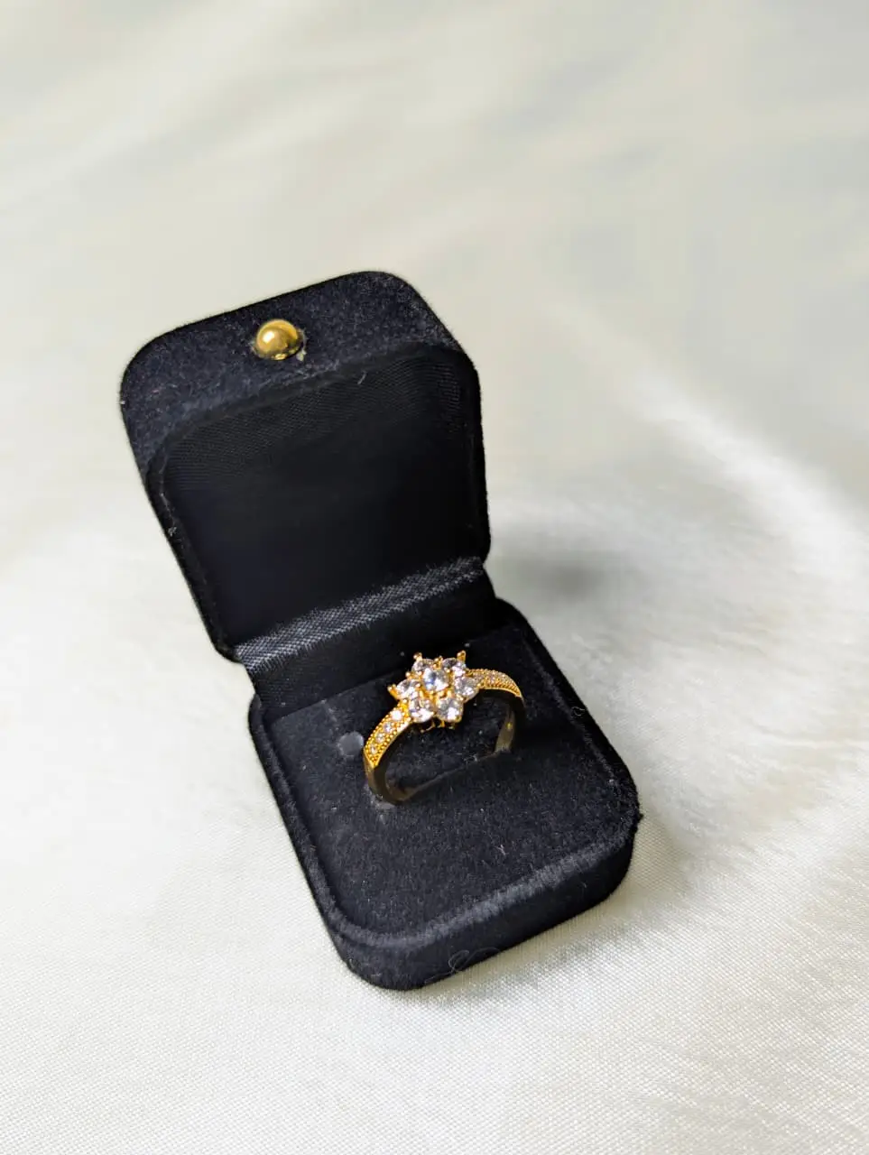 Gold Artificial Stones Adjustable Rings with Free ring box