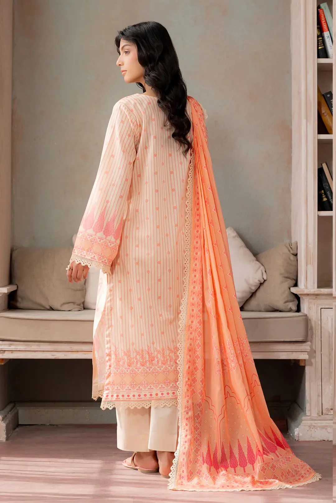 3 Pcs Women's Unstitched Printed Suit