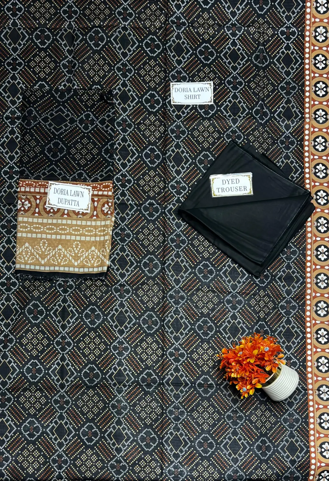 3 Pcs Women's Unstitched Printed Suit