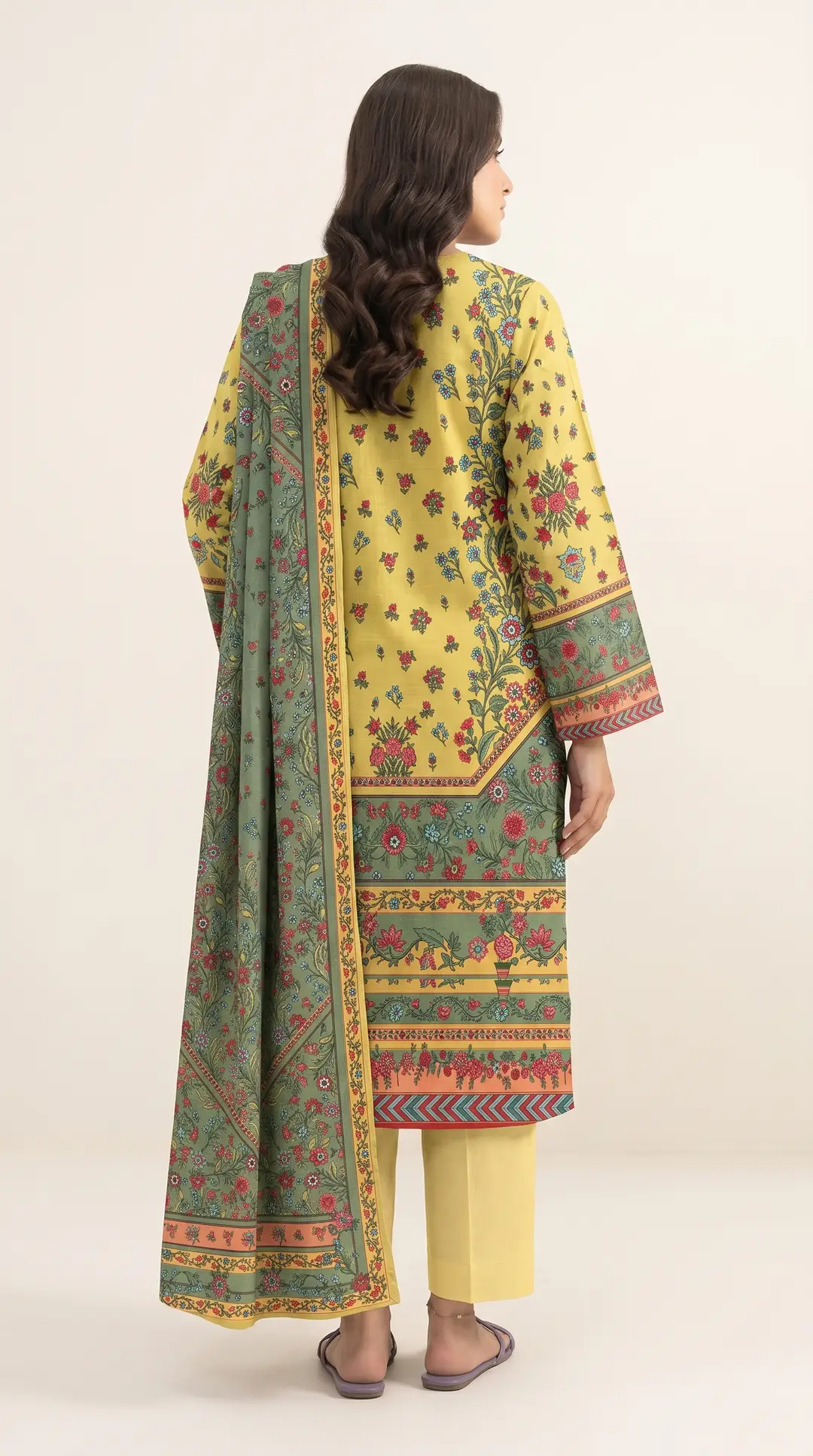 3 Pcs Women's Unstitched Printed Suit