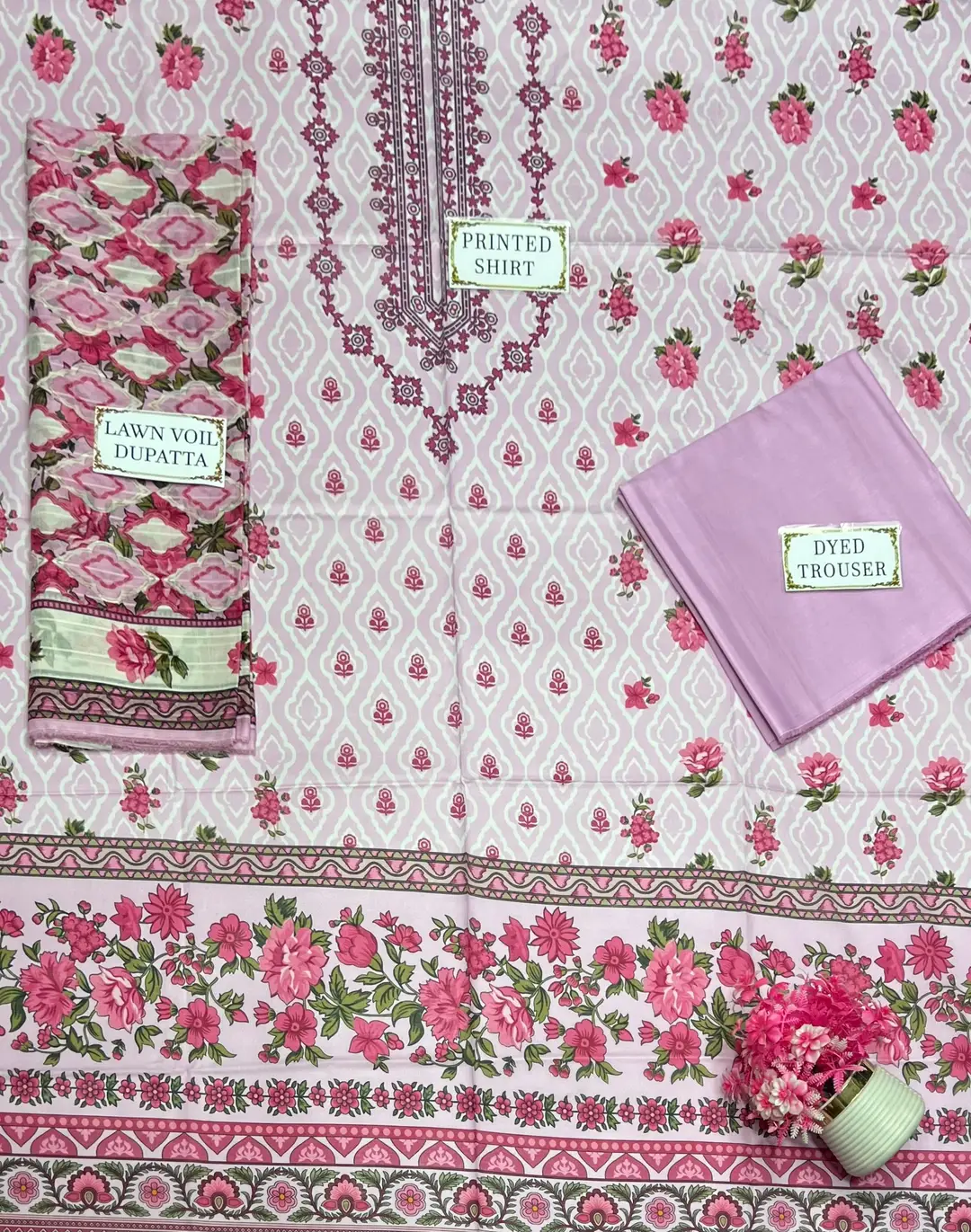 3 Pcs Women's Unstitched Printed Suit