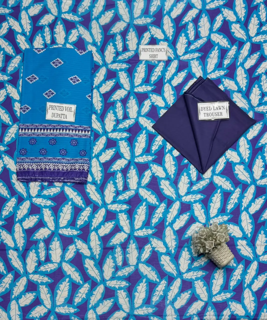 3 Pcs Women's Unstitched Printed Suit