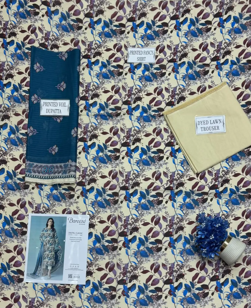 3 Pcs Women's Unstitched Printed Suit