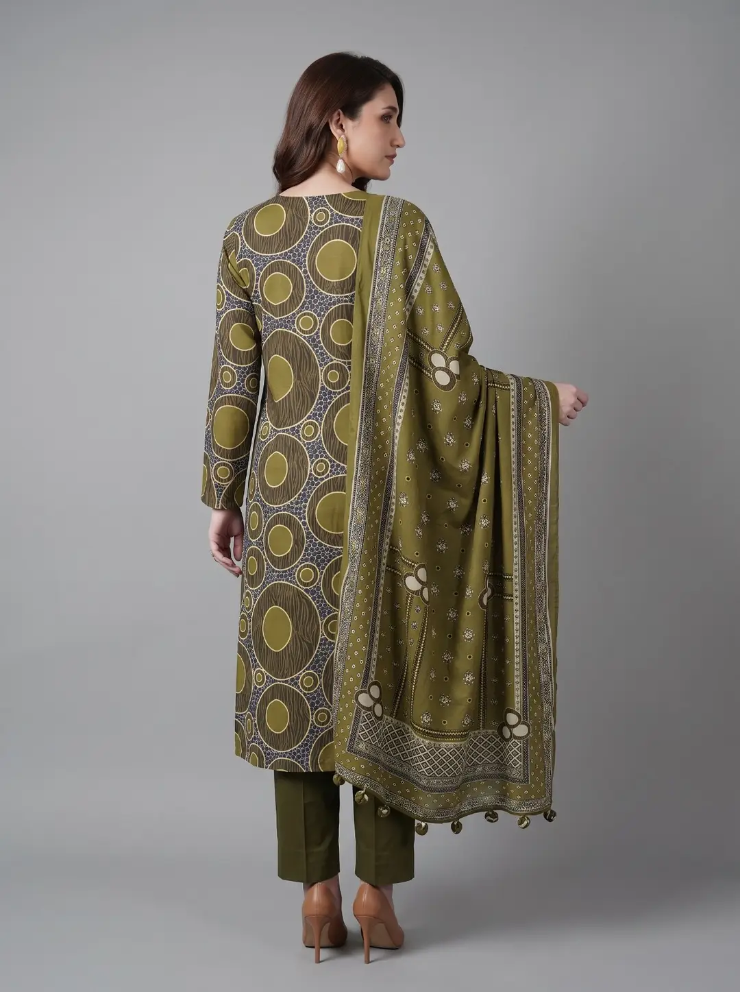 3 Pcs Women's Unstitched Printed Suit