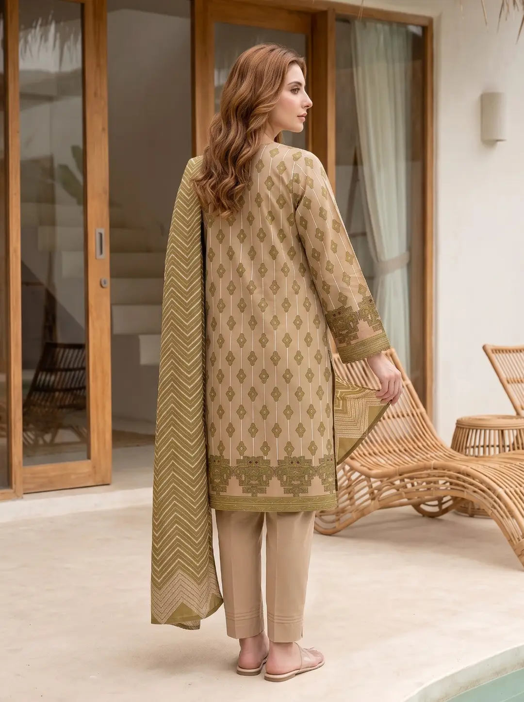 3 Pcs Women's Unstitched Printed Suit