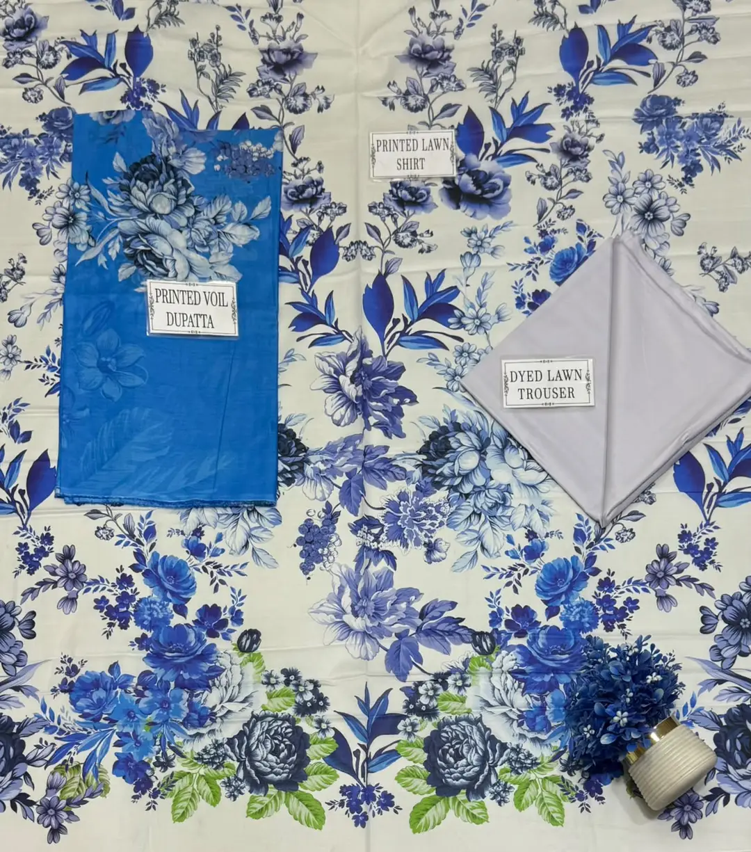 3 Pcs Women's Unstitched Printed Suit