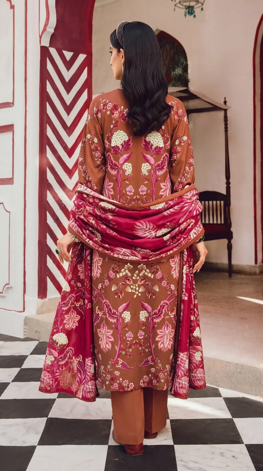 3 Pcs Women's Unstitched Printed Suit