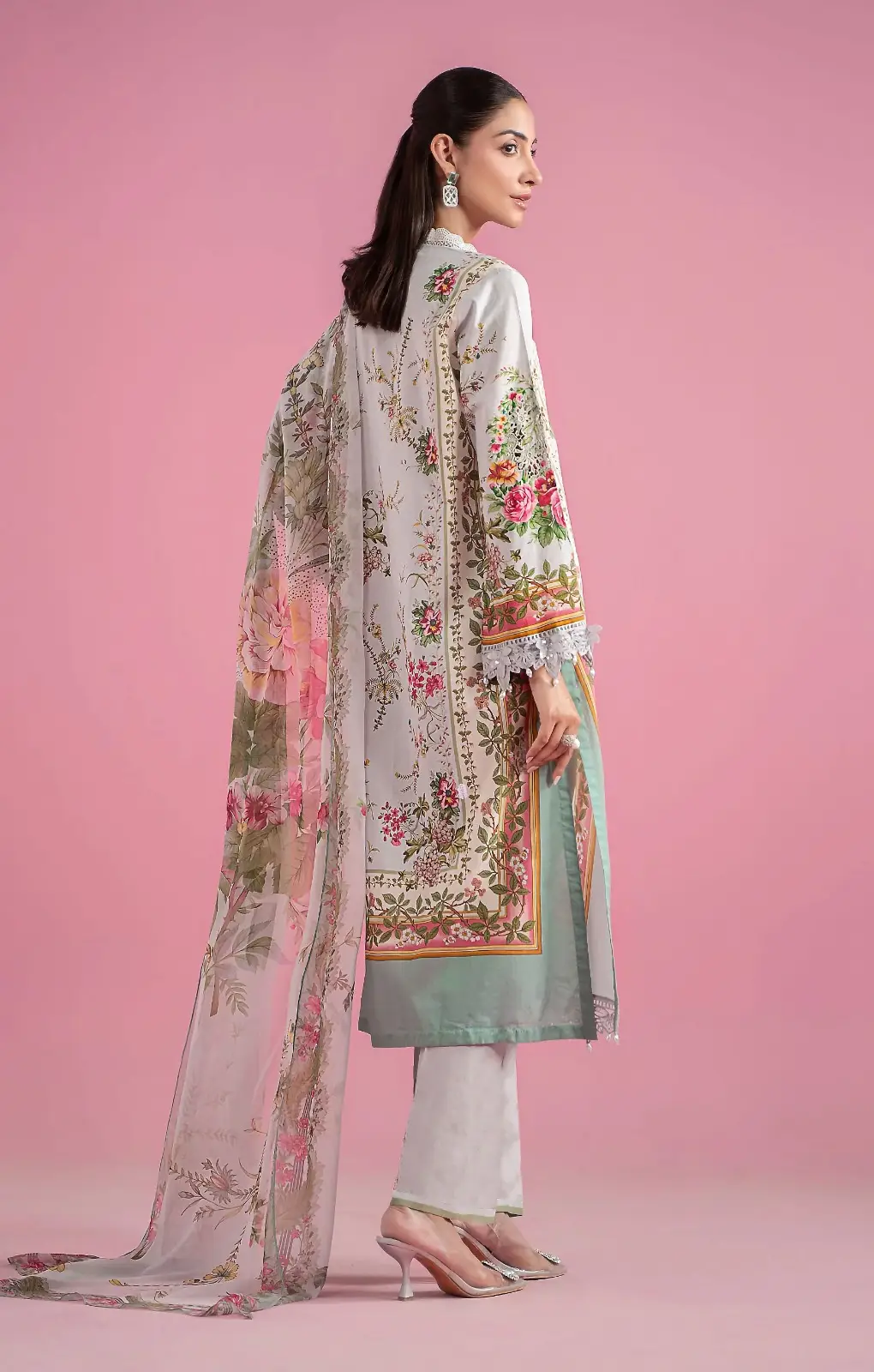 3 Pcs Women's Unstitched Printed Suit