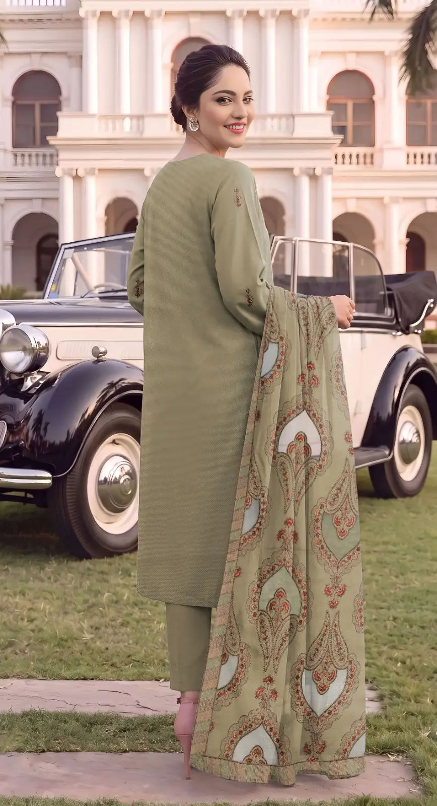 3 Pcs Women's Unstitched Plain Suit