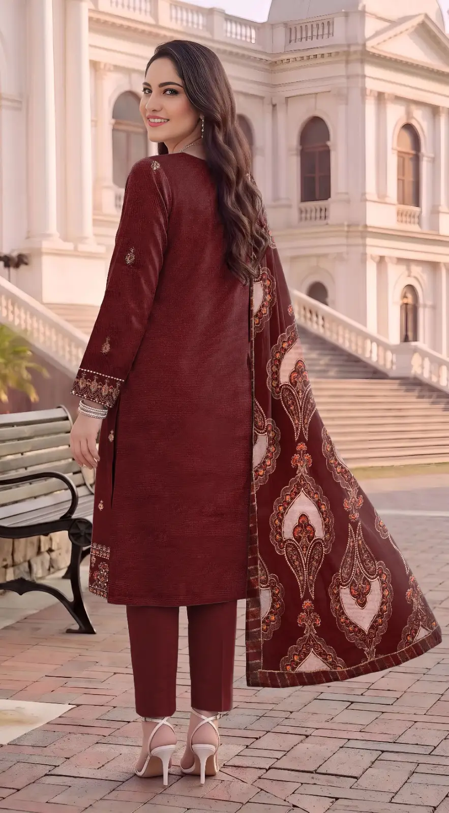 3 Pcs Women's Unstitched Plain Suit