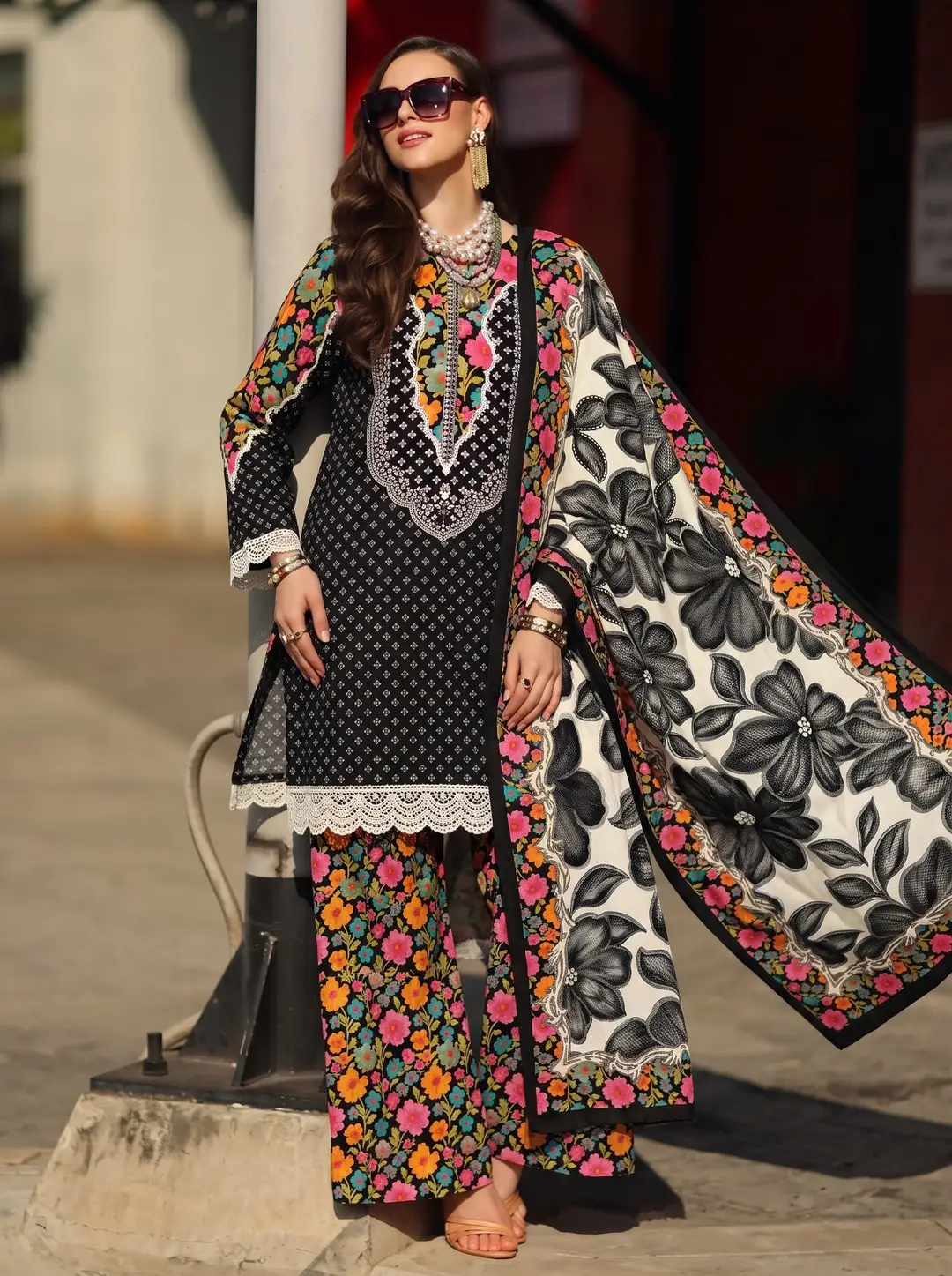 3 Pcs Women's Unstitched Printed Suit