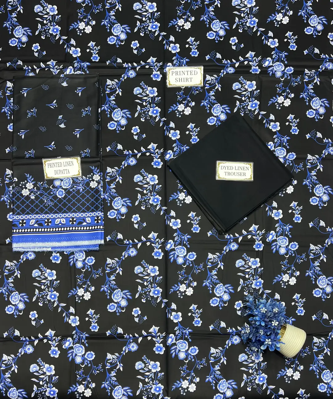 3 Pcs Women's Unstitched Printed Suit