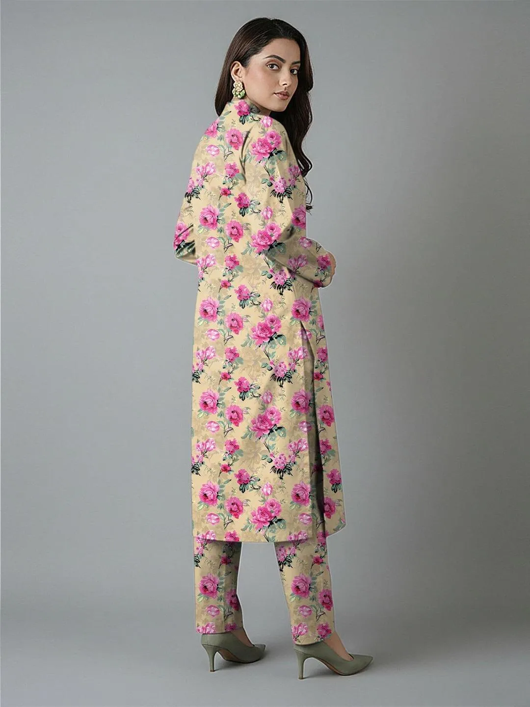 Unstitched Printed Suit Dobby Lawn Floral Pink Off-White
