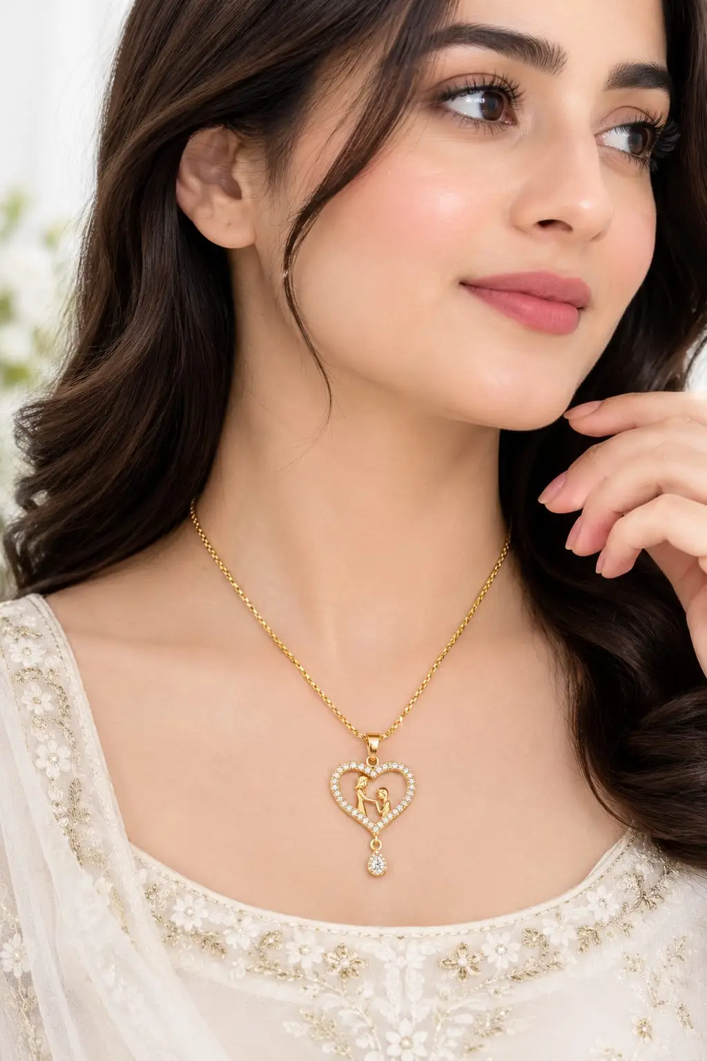 Love Heart Design 1 Carat Gold Plated pandent