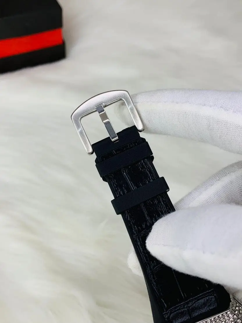 Diamond Stone Men's Luxury Fashion Watch, (Working Date & Premium Textured Strap)