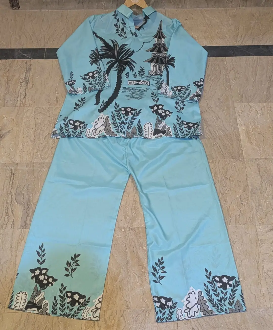 2 Pcs Women's Stitched Grip Printed Co-Ord Set
