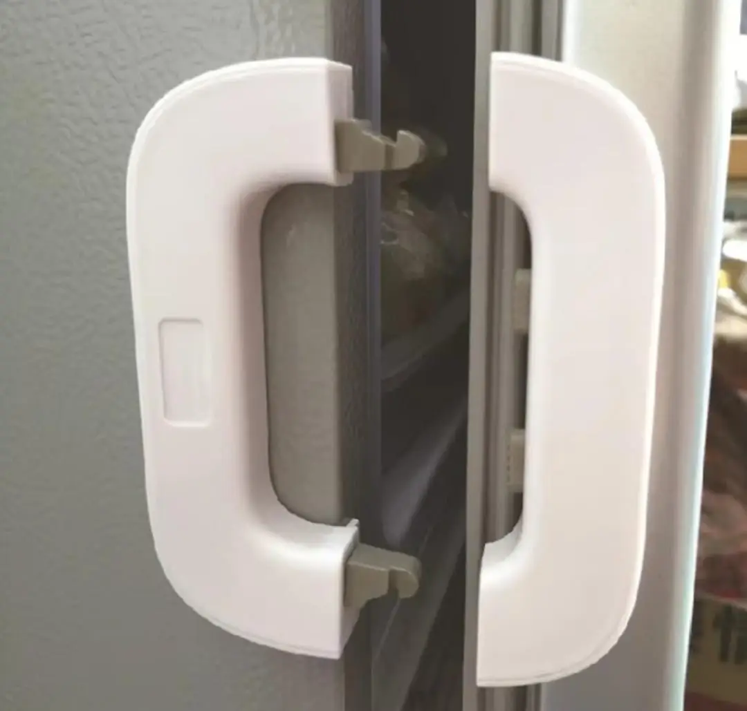 Durable Materials For Long-Lasting Use Fridge Lock & Keys