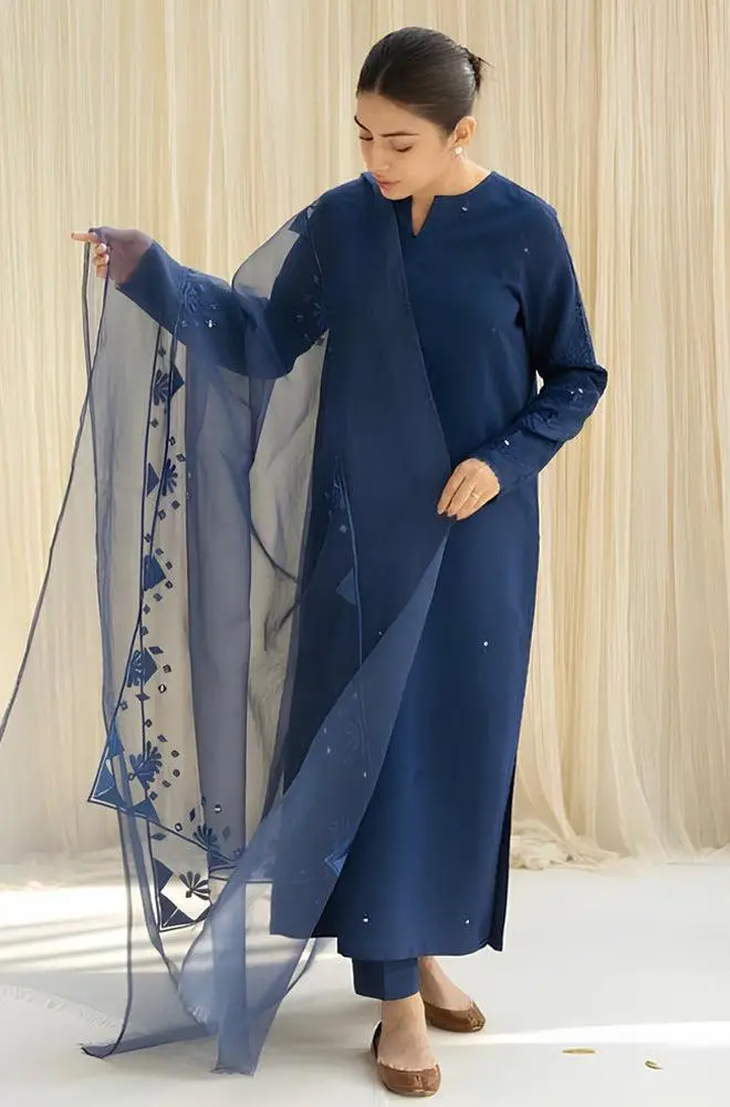 3 Pcs Women's Unstitched Embroidered Suit