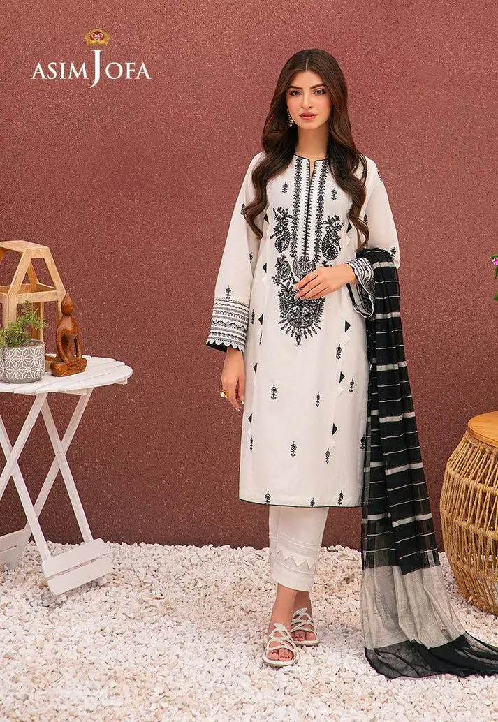 3 Pcs Women's Unstitched Embroidered Suit