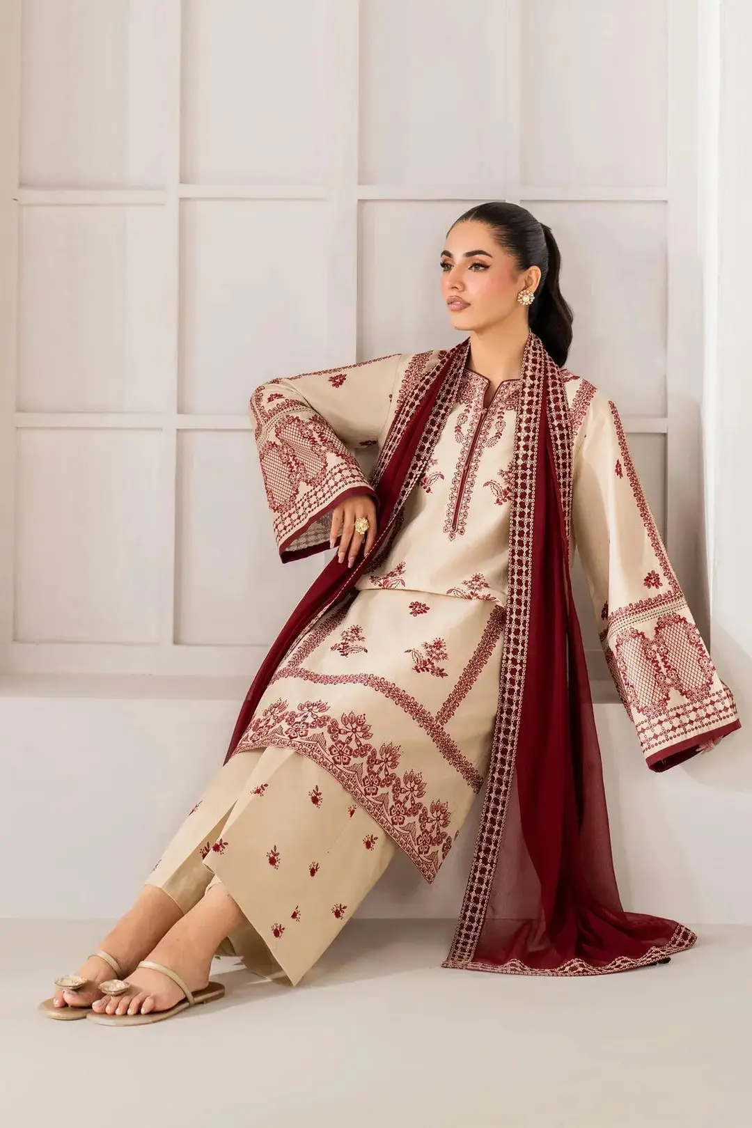 3 Pcs Women's Unstitched Embroidered Suit
