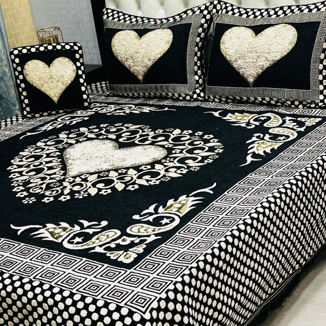 3 Pcs Velvet Jacquard Printed Double Bedsheet