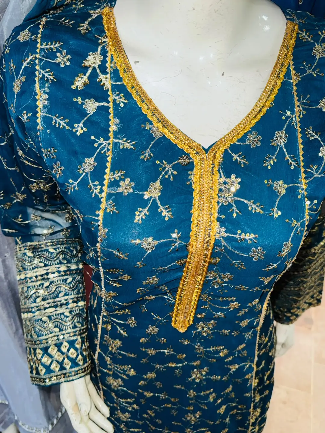 3 Pcs Women's Stitched Chiffon Hand Embroidered Suit
