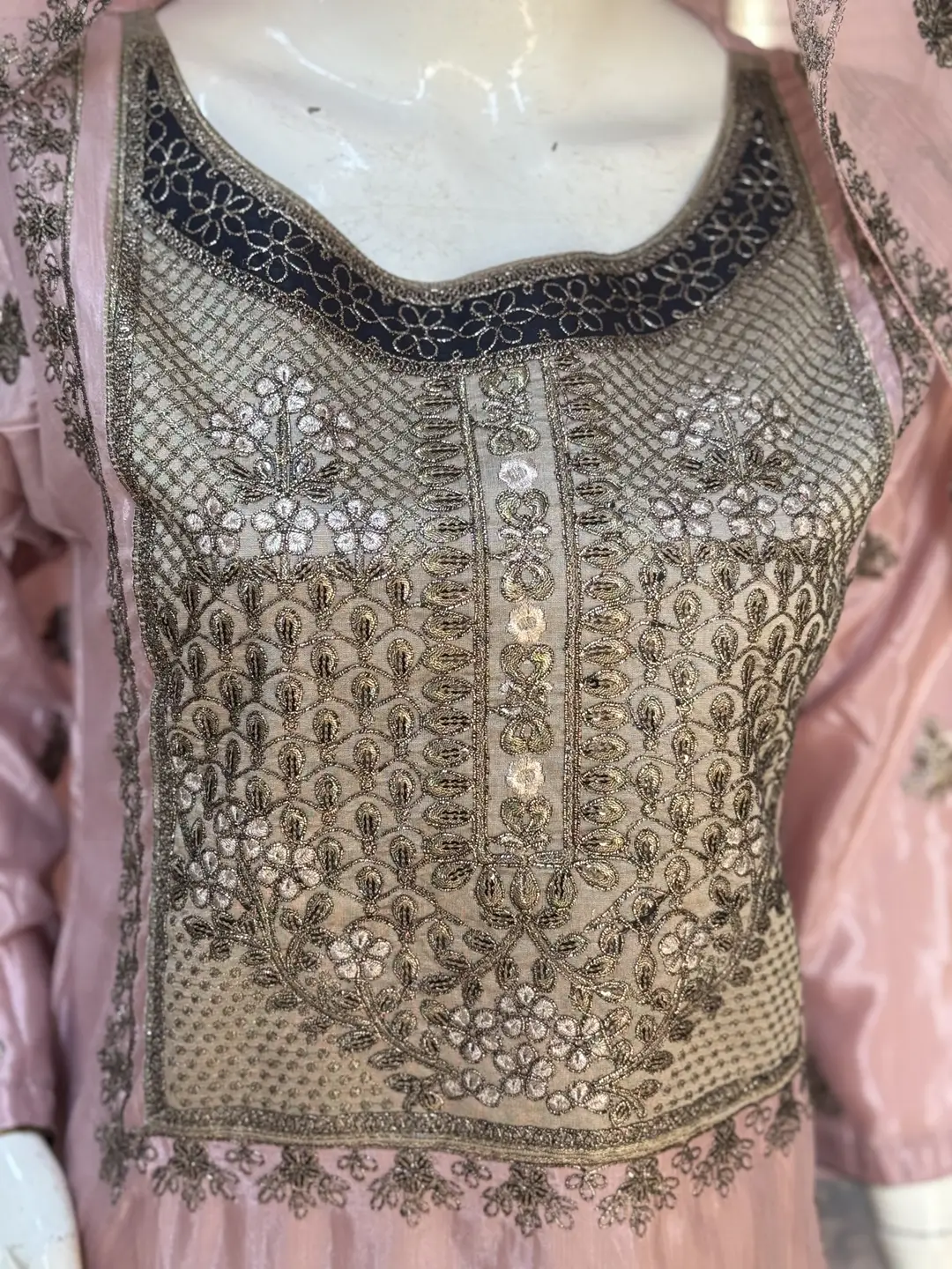 3 Pcs Women's Stitched Shamoz Silk Applique Suit