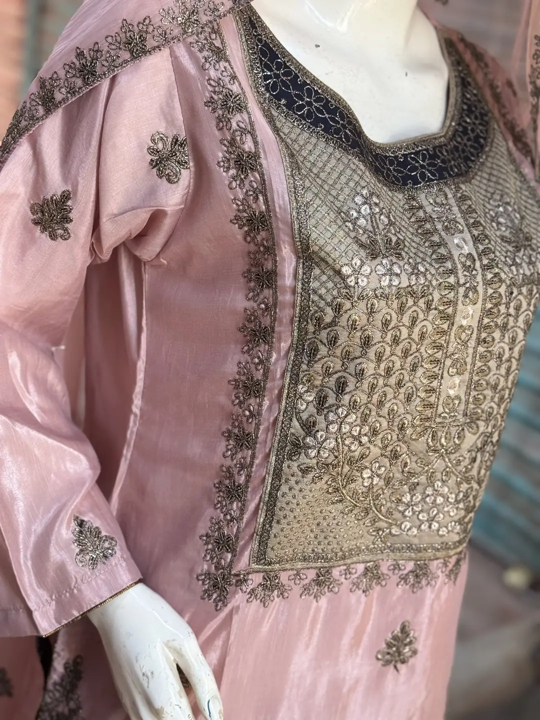 3 Pcs Women's Stitched Shamoz Silk Applique Suit