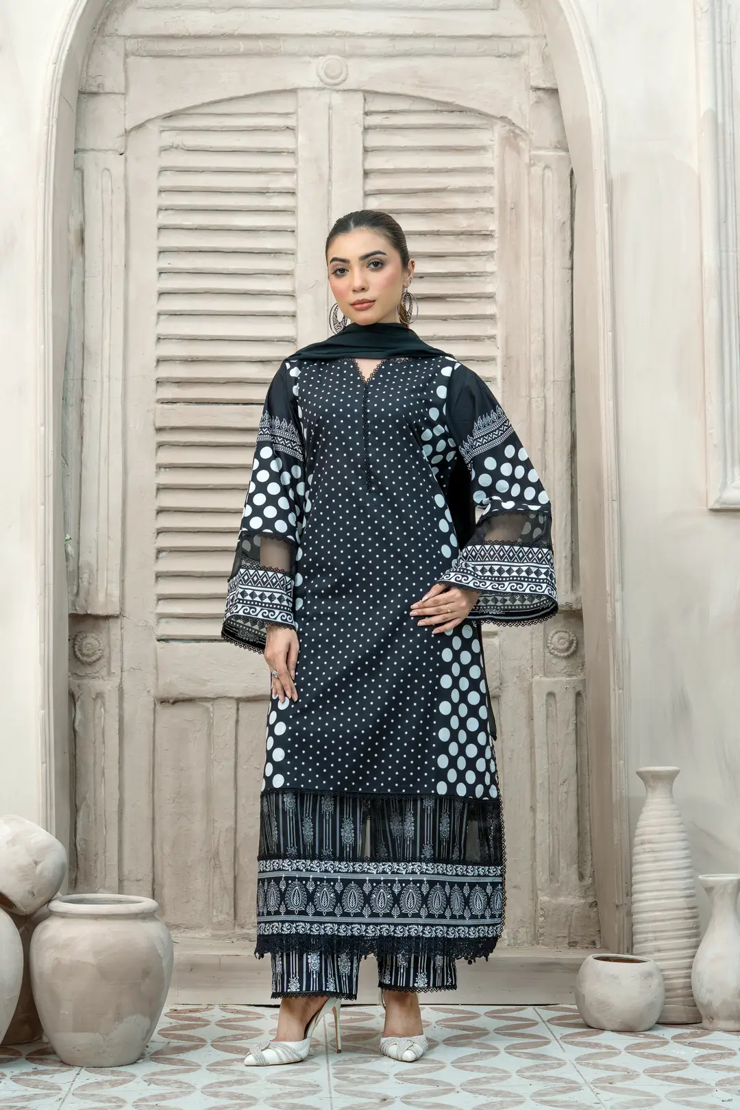3 Pcs Women's Unstitched Printed Suit