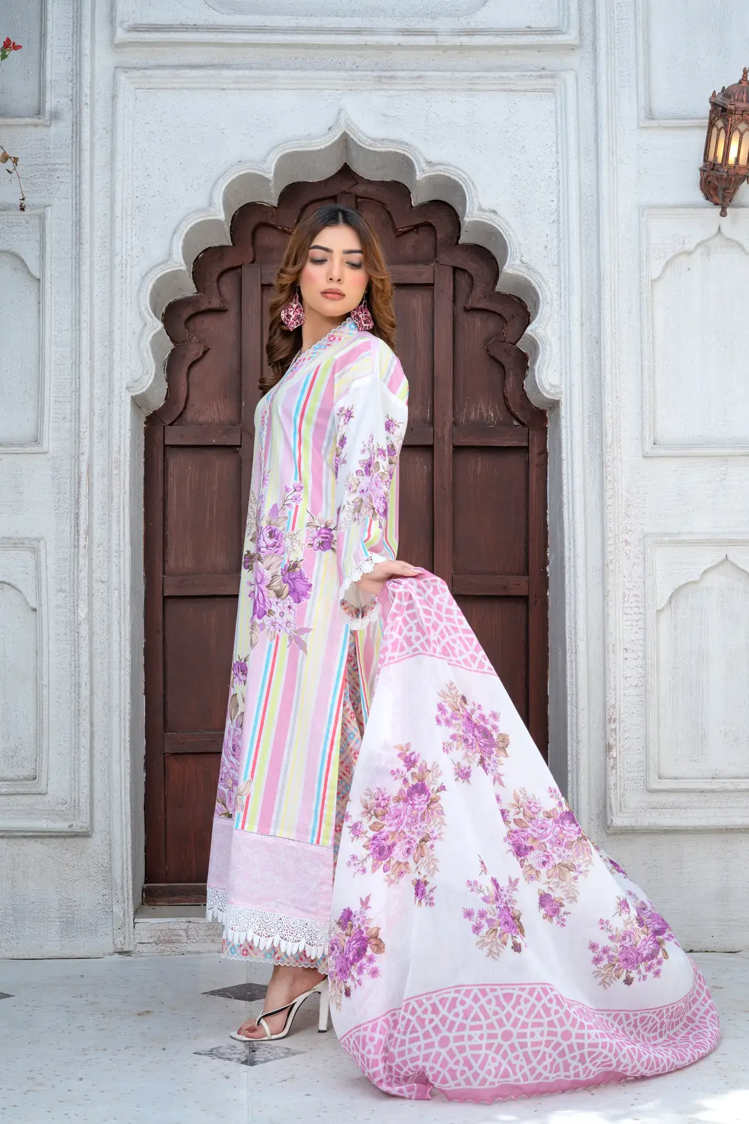 3 Pcs Women's Unstitched Printed Suit