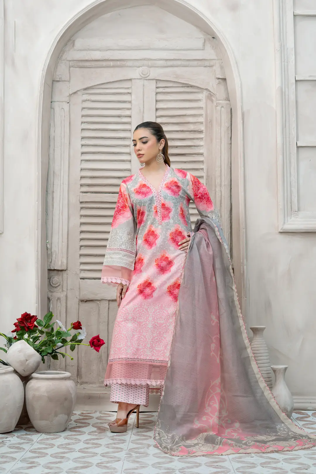 3 Pcs Women's Unstitched Printed Suit