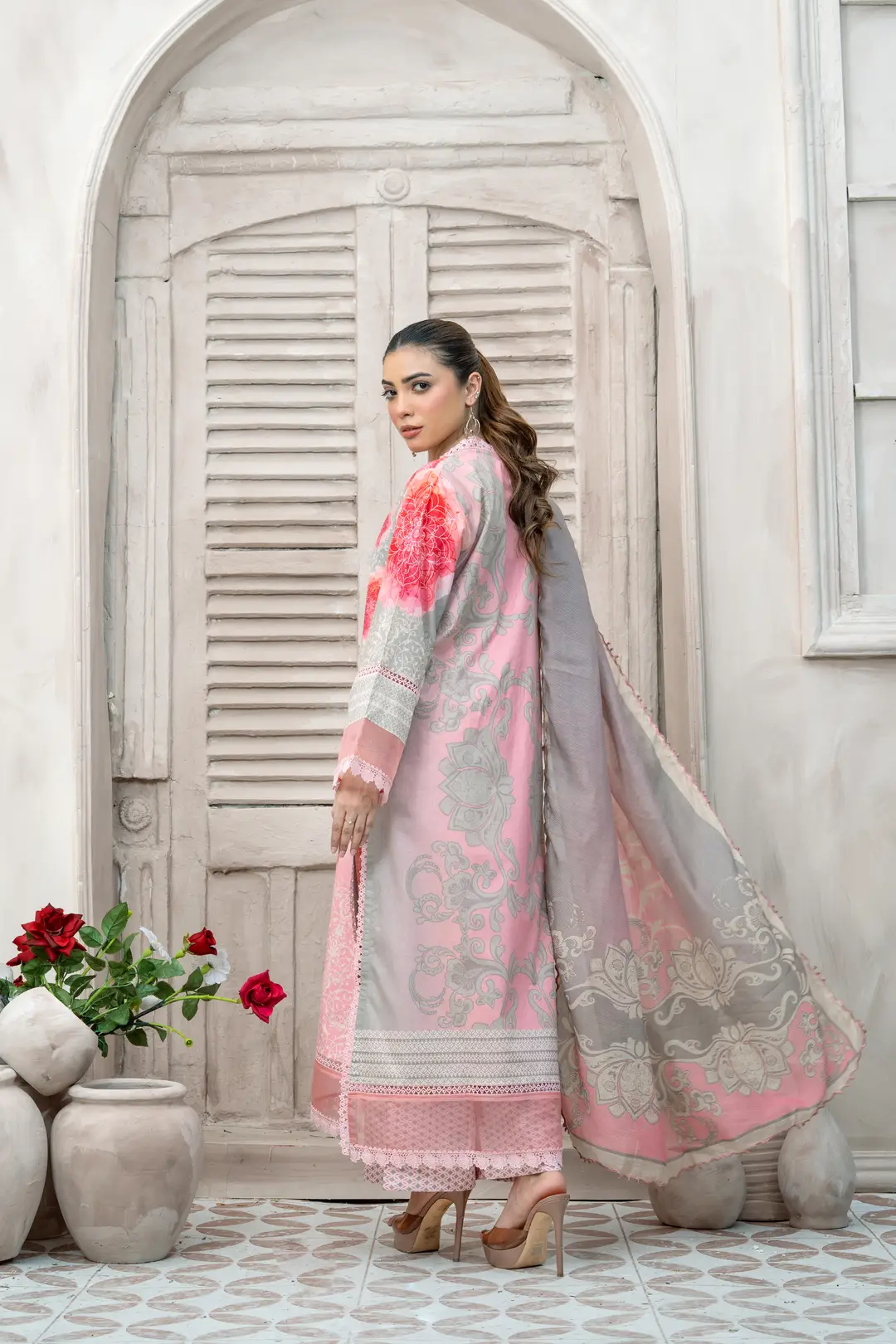 3 Pcs Women's Unstitched Printed Suit