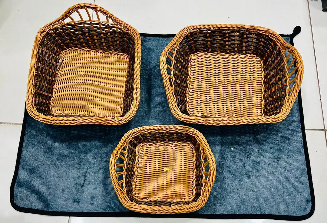 Medium Nylon Cane Bread Serving Basket