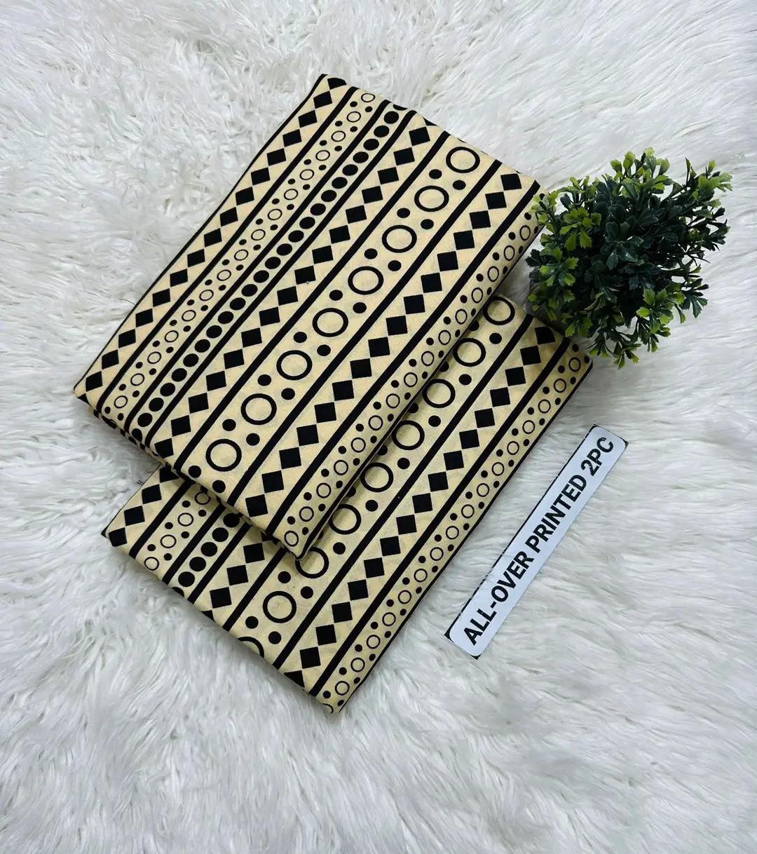 2 Pcs Women's Unstitched Printed Suit
