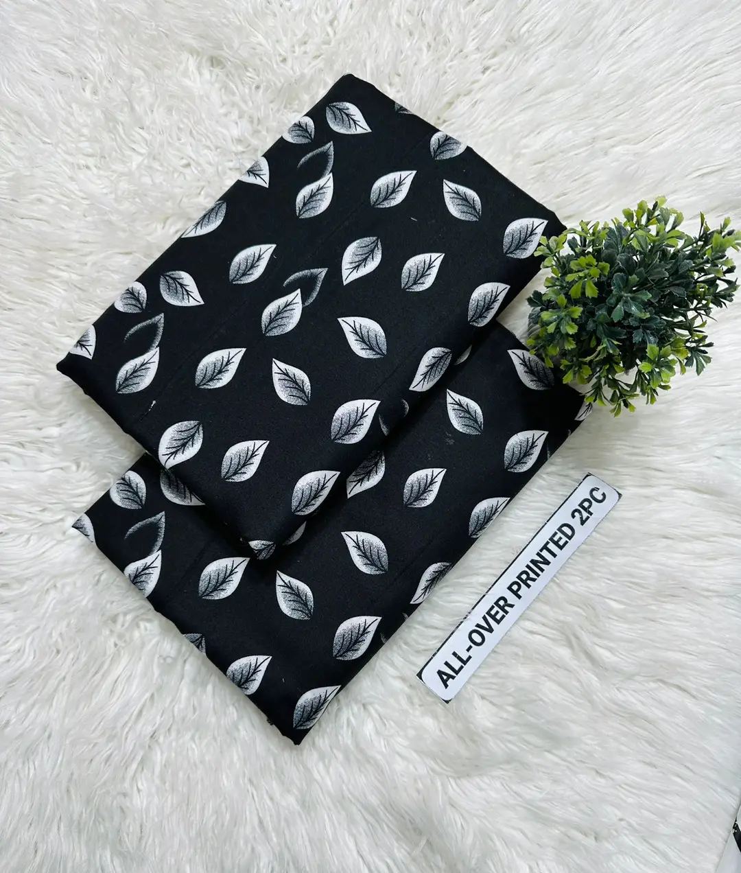 2 Pcs Women's Unstitched Printed Suit