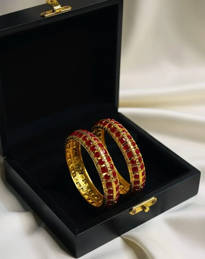 Kara Bangle Set Red Gemstone Oxidized Alloy 2.45"