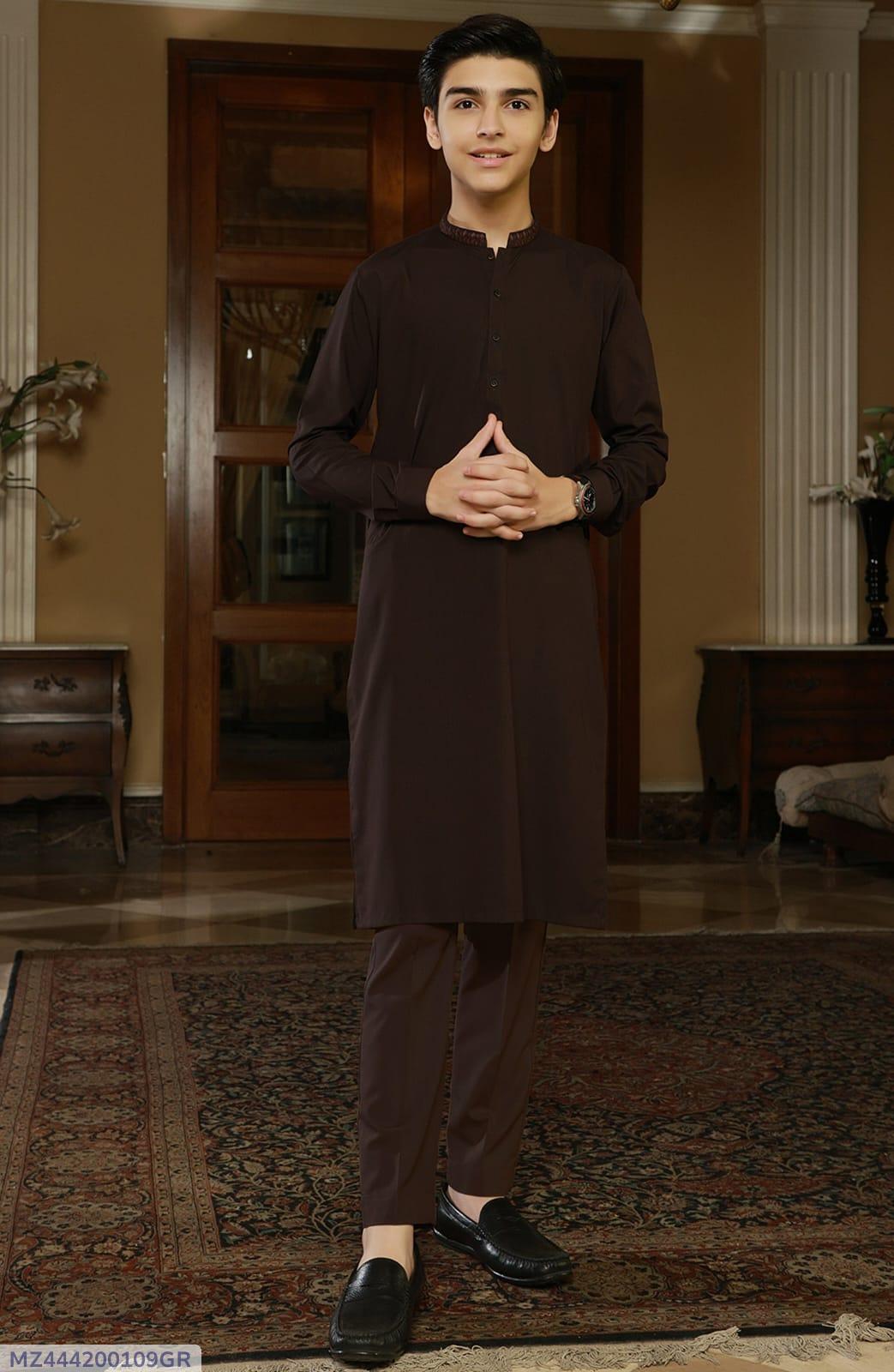Men’s Unstitched Wool Plain Suit