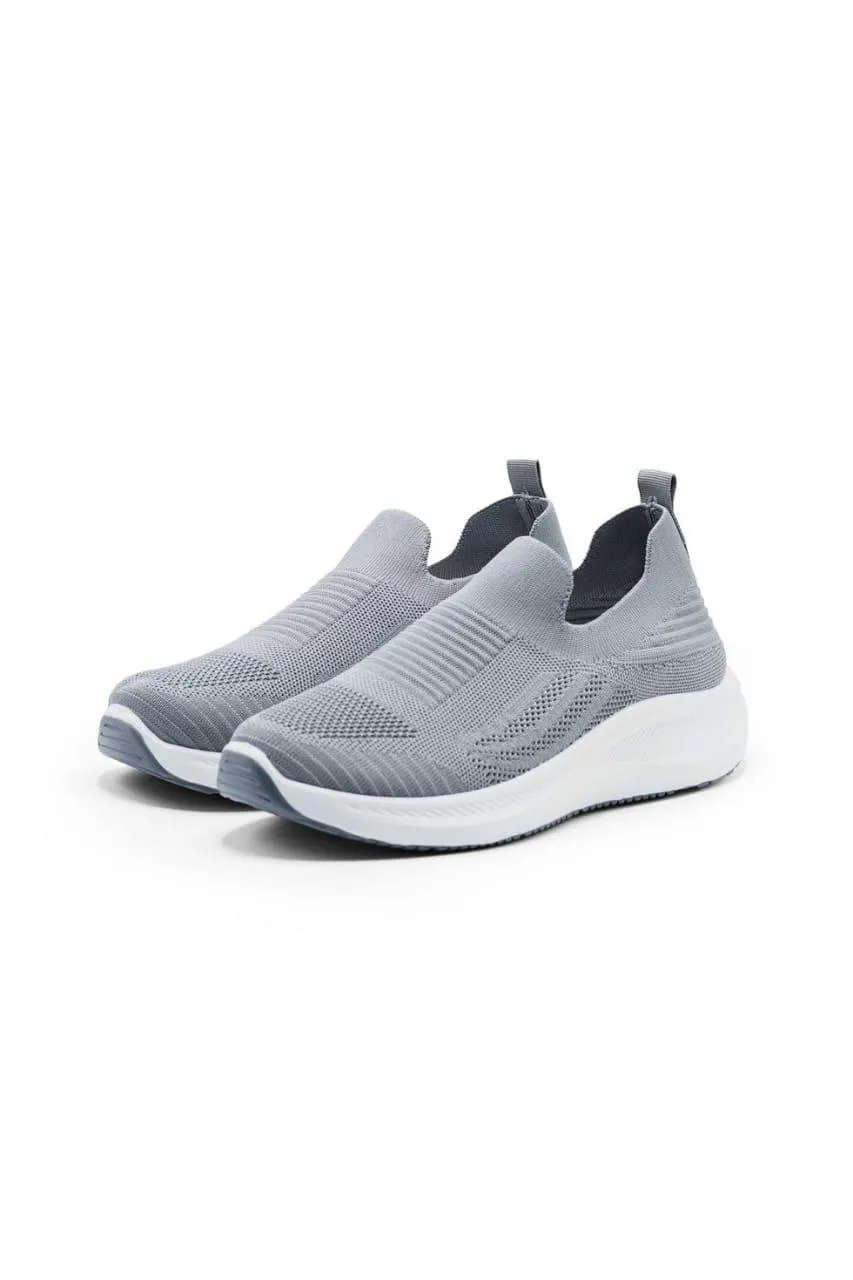 Men Grey Slip-On Walking Sneakers Size 40-45