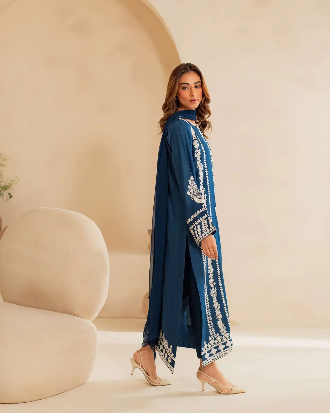3 Pcs Women's Stitched Linen Embroidered Suit