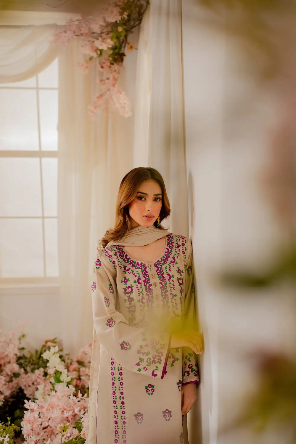 3 Pcs Women's Stitched Linen Embroidered Suit