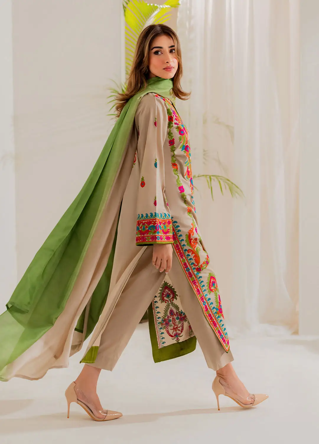 3 Pcs Women's Stitched Linen Embroidered Suit