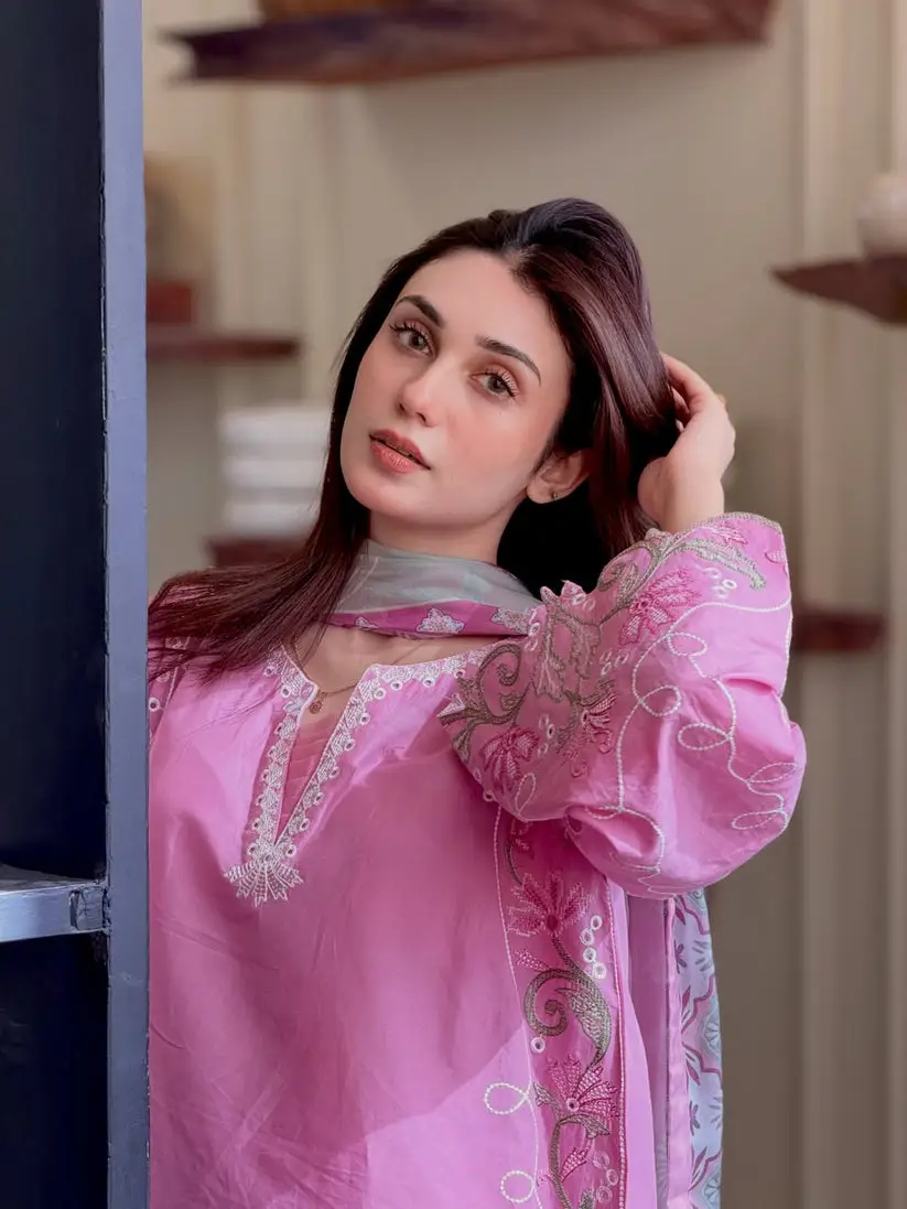 3 Pcs Women's Stitched Cotton Embroidered Suit