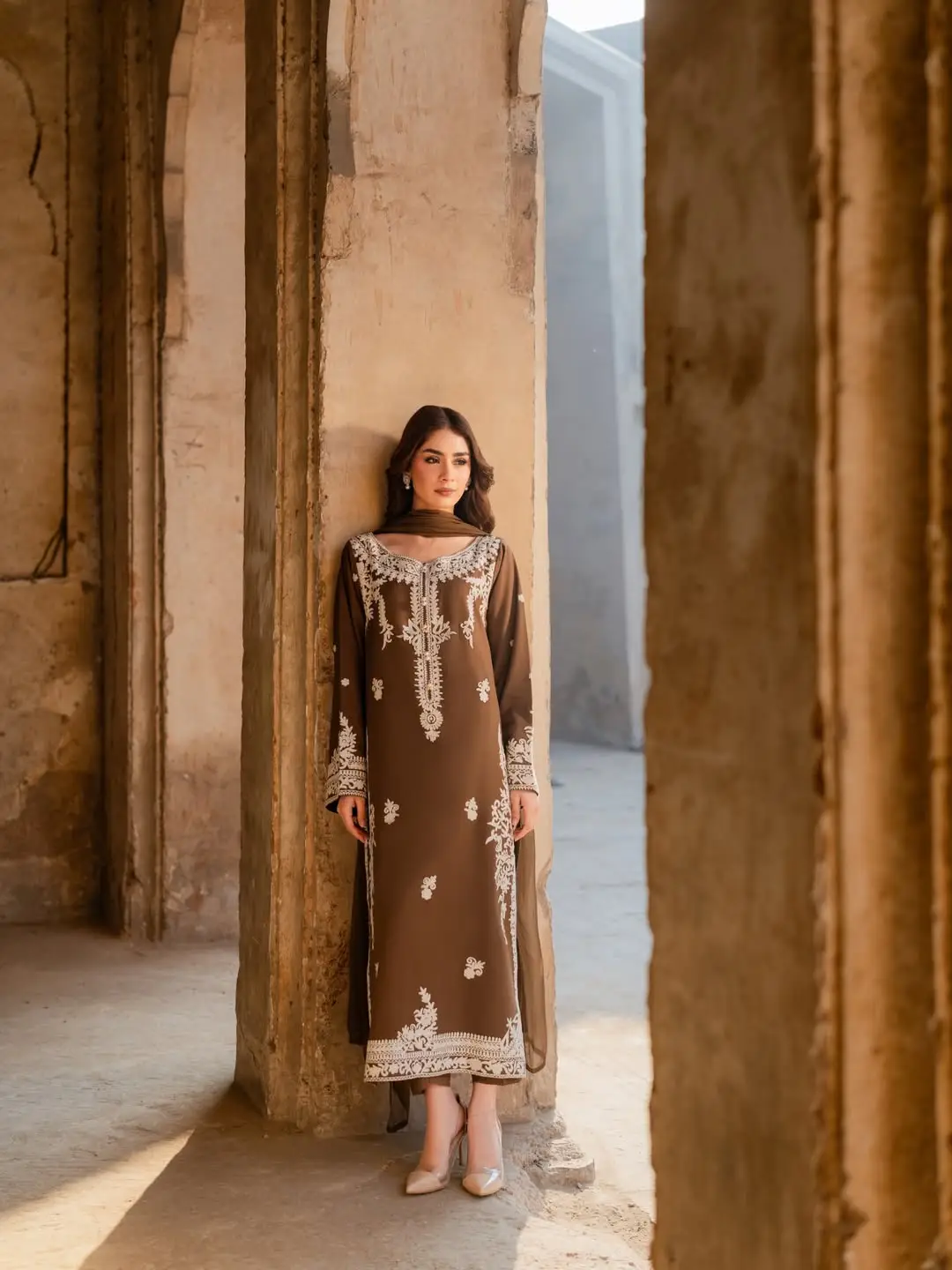 3 Pcs Women's Stitched Linen Embroidered Suit