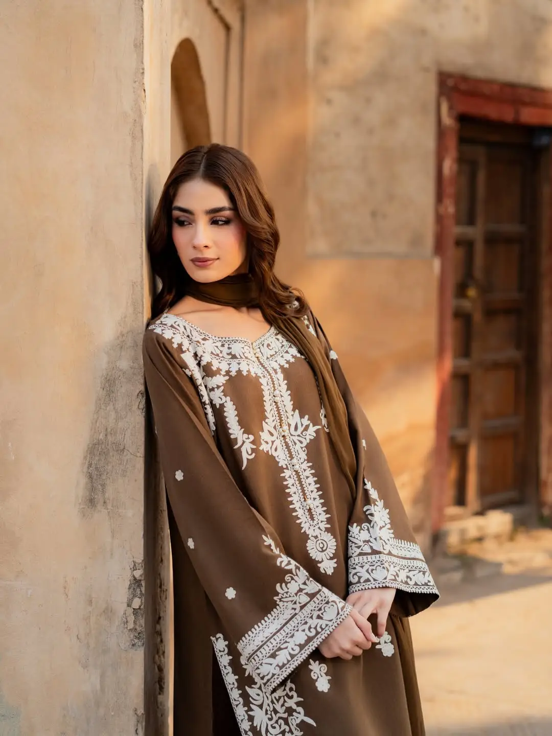 3 Pcs Women's Stitched Linen Embroidered Suit