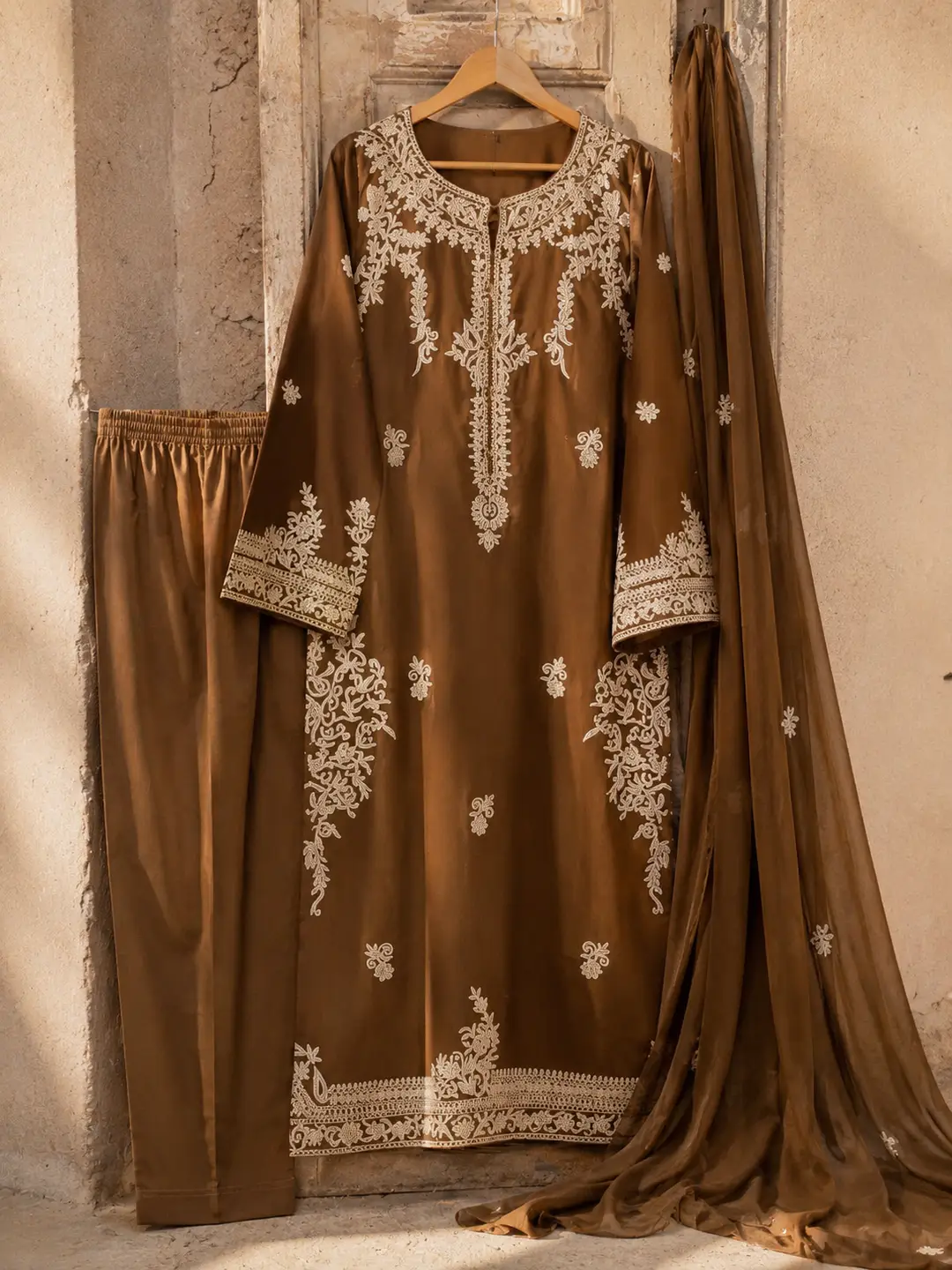 3 Pcs Women's Stitched Linen Embroidered Suit
